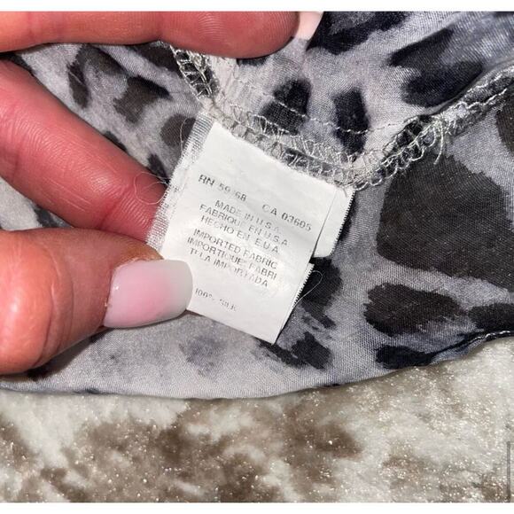 Karen Kane leopard print pink, black & white tie knot button up blouse SZ M - Picture 6 of 9